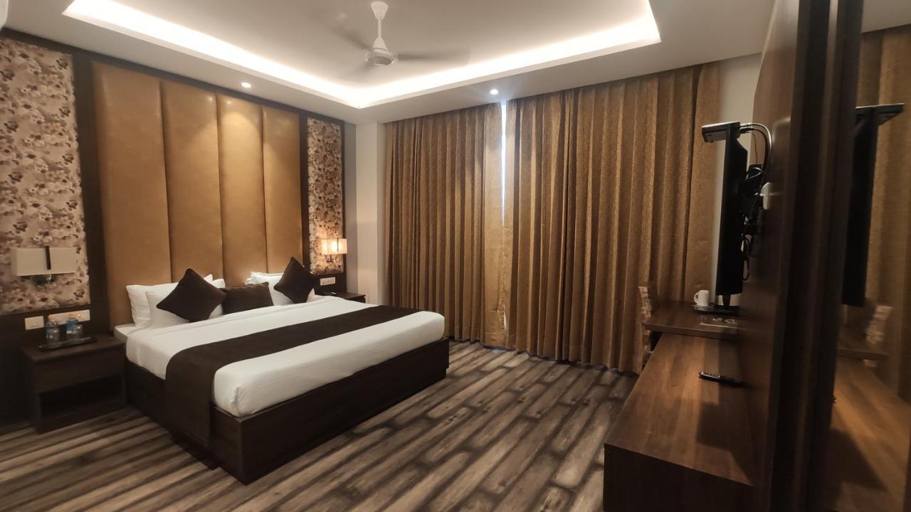 Hotel The Vilana A Unit Of Jg Developers Rishīkesh المظهر الخارجي الصورة